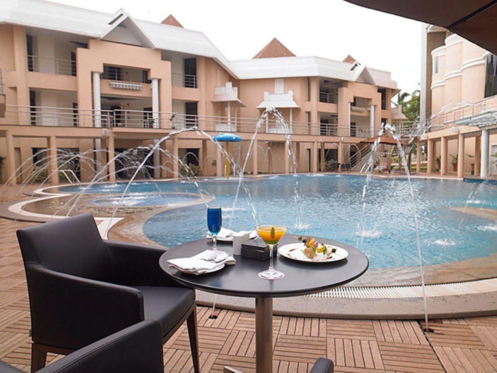 Royal Orchid Central Kireeti Hampi, Hospet Exterior foto